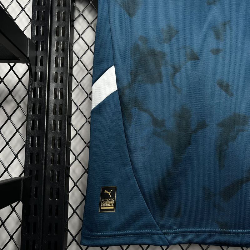 Marseille à l'extérieur 24/25