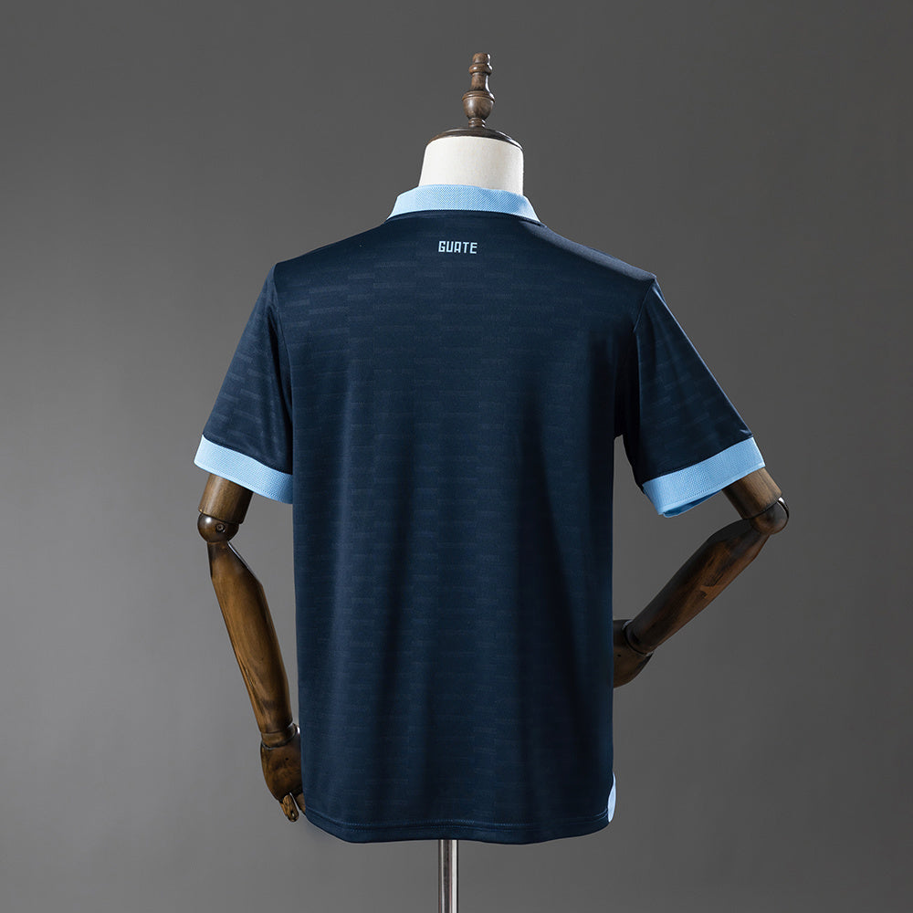 Guatemala à l'extérieur 26/27