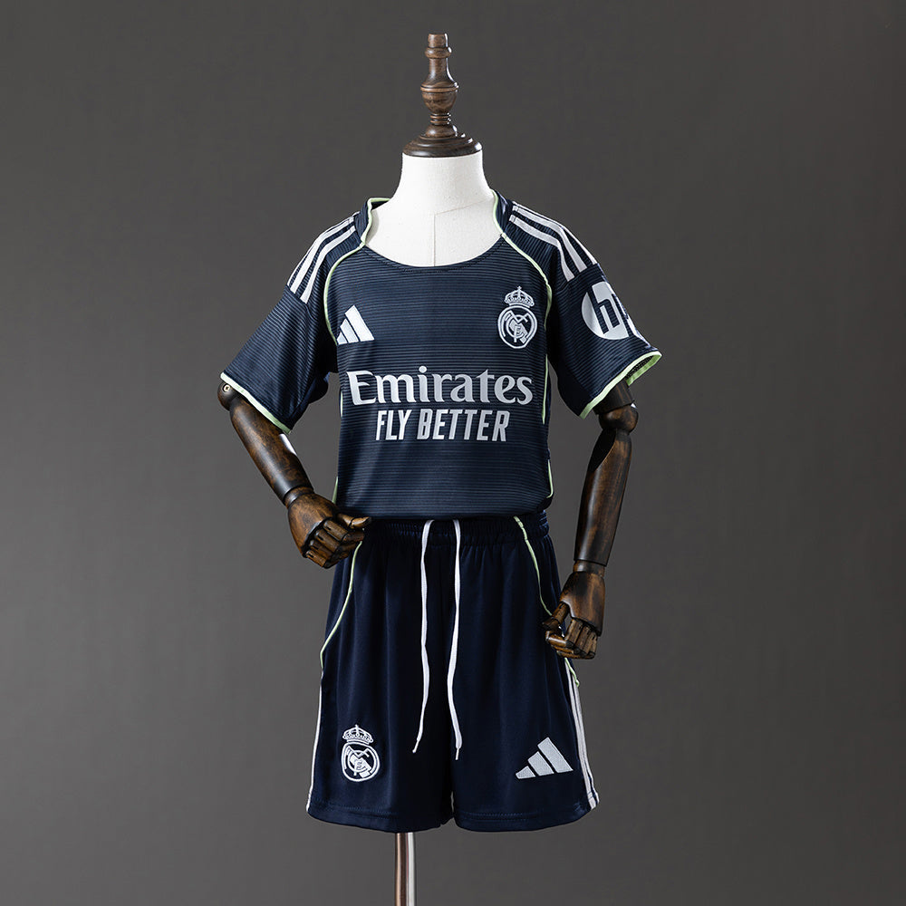 Maillot extérieur du Real Madrid 25/26 - Enfant (short inclus)
