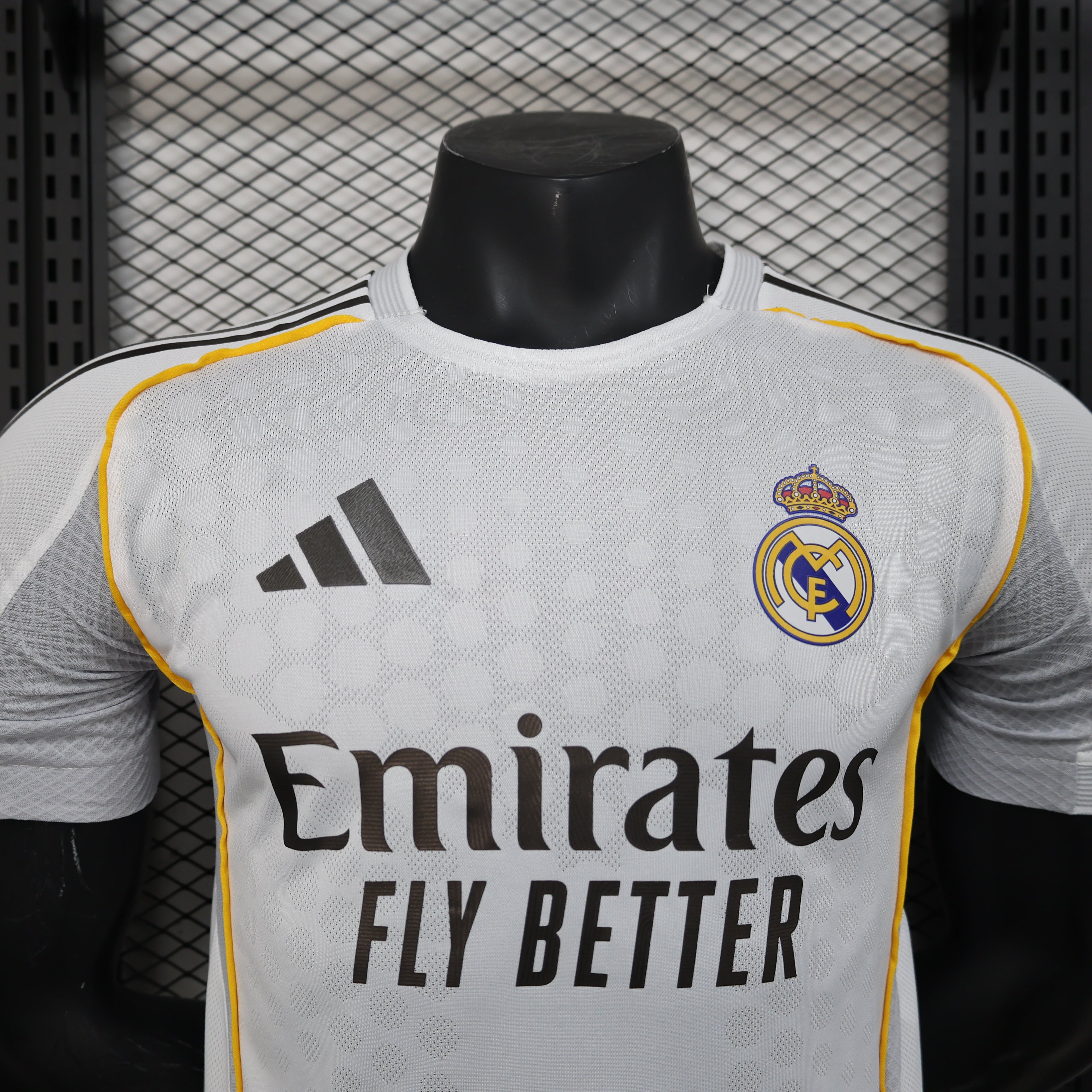 Real Madrid Home 25/26 - Player Version