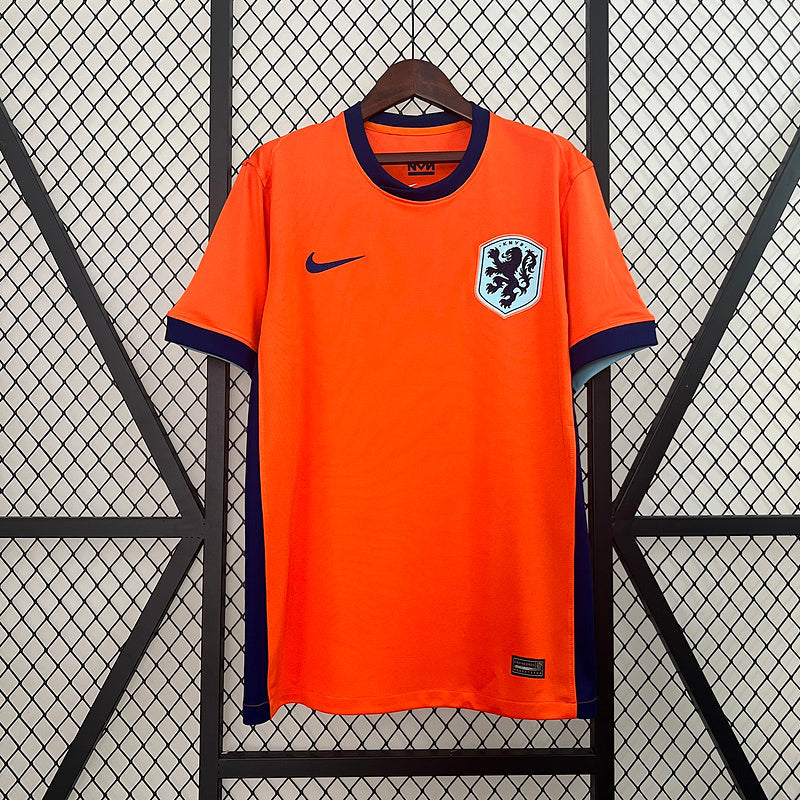 Holland Home 24/25