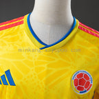 Colombia House 25/26