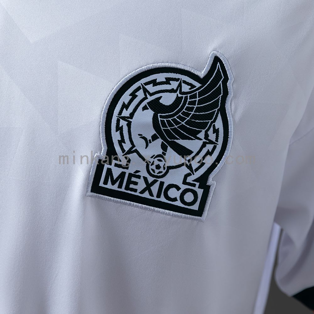 Mexique à l'extérieur 25/26