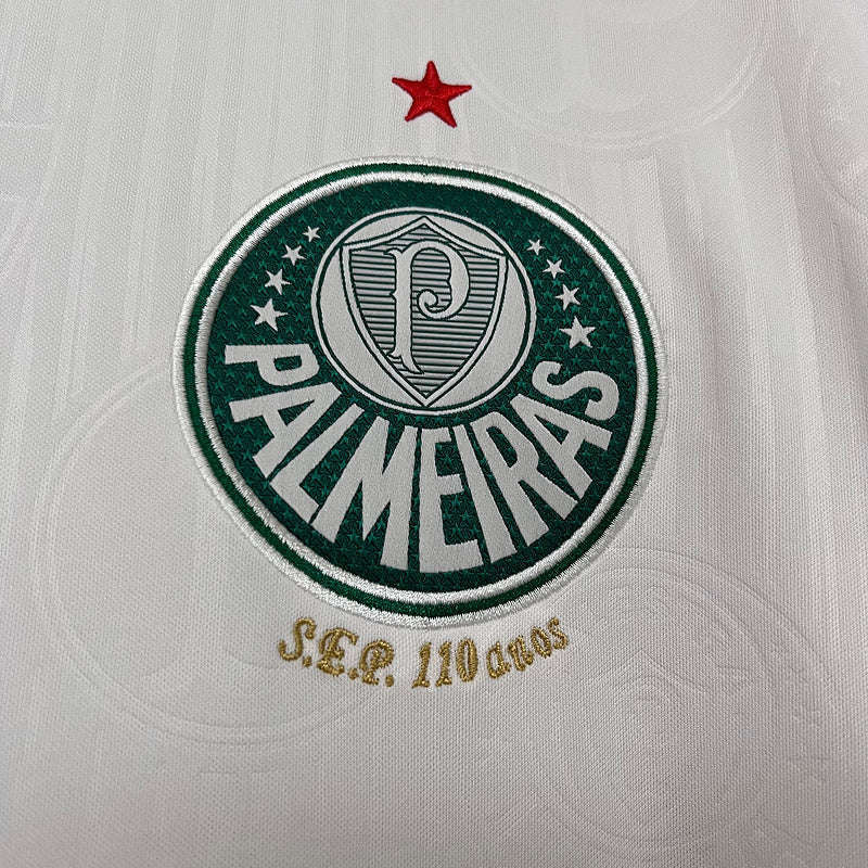 Palmeiras à l'extérieur 24/25