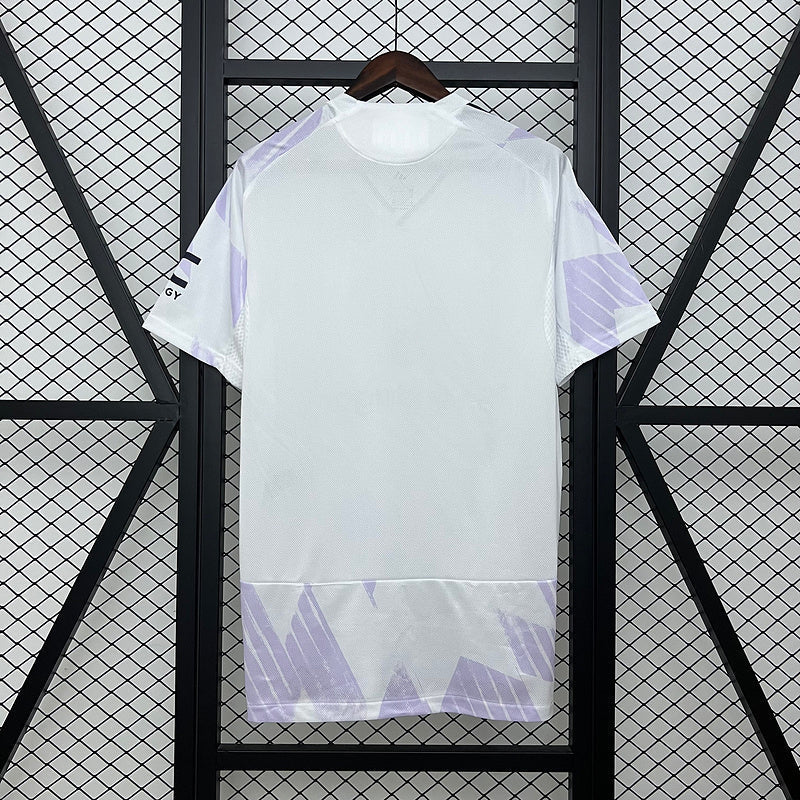 Manchester United à l'extérieur 25/26